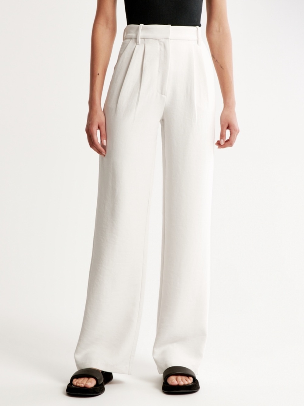 Abercrombie Sloane Tailored Premium Crepe Pant in White Size 26 NWT